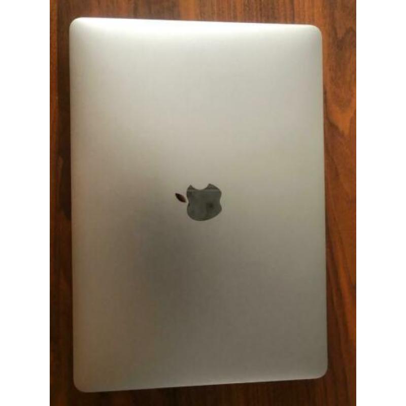 Macbook Pro 13'' Touchbar + AppleCare