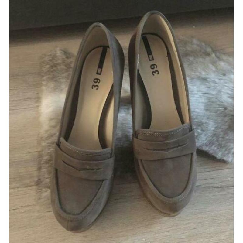 Nieuwe WE pumps met blokhak | taupe | maat 39