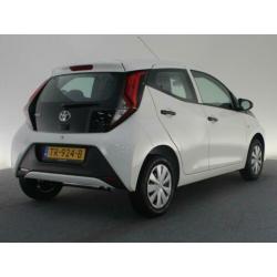 Toyota Aygo 1.0 VVT-i X | Nieuw model | LED dagrijverlichtin