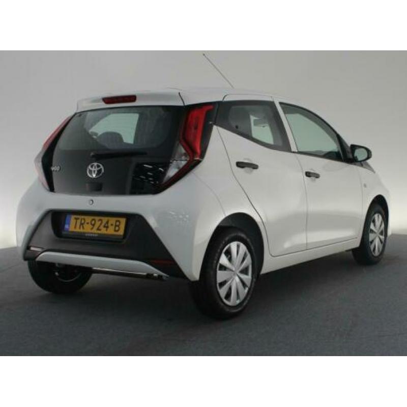 Toyota Aygo 1.0 VVT-i X | Nieuw model | LED dagrijverlichtin