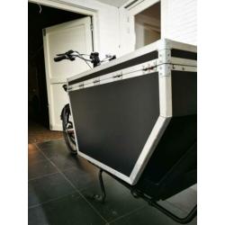 urban arrow cargo bakfiets met Bosch motor en flightcase