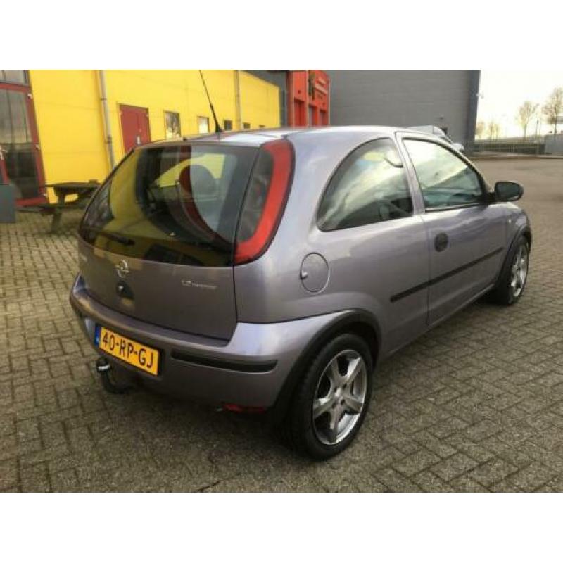 Opel Corsa 1.2-16V Rhythm 07-2005 Stuurbekr Airco Elek ramen