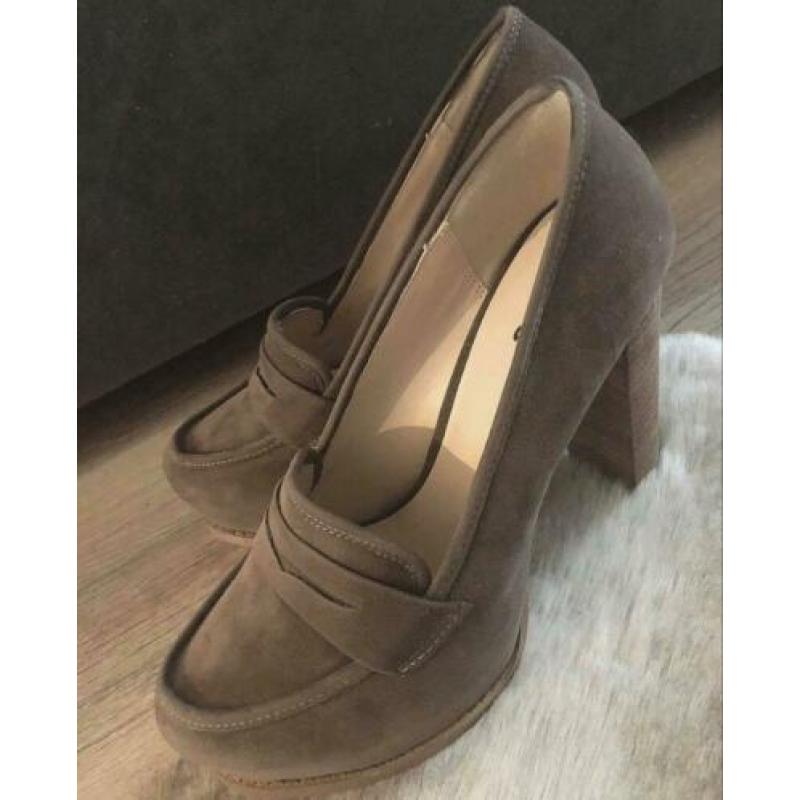 Nieuwe WE pumps met blokhak | taupe | maat 39