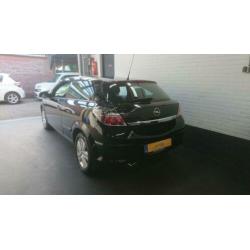 Opel Astra GTC 1.6 / 90.000 KM CLIMATE & CRUISE /PDC