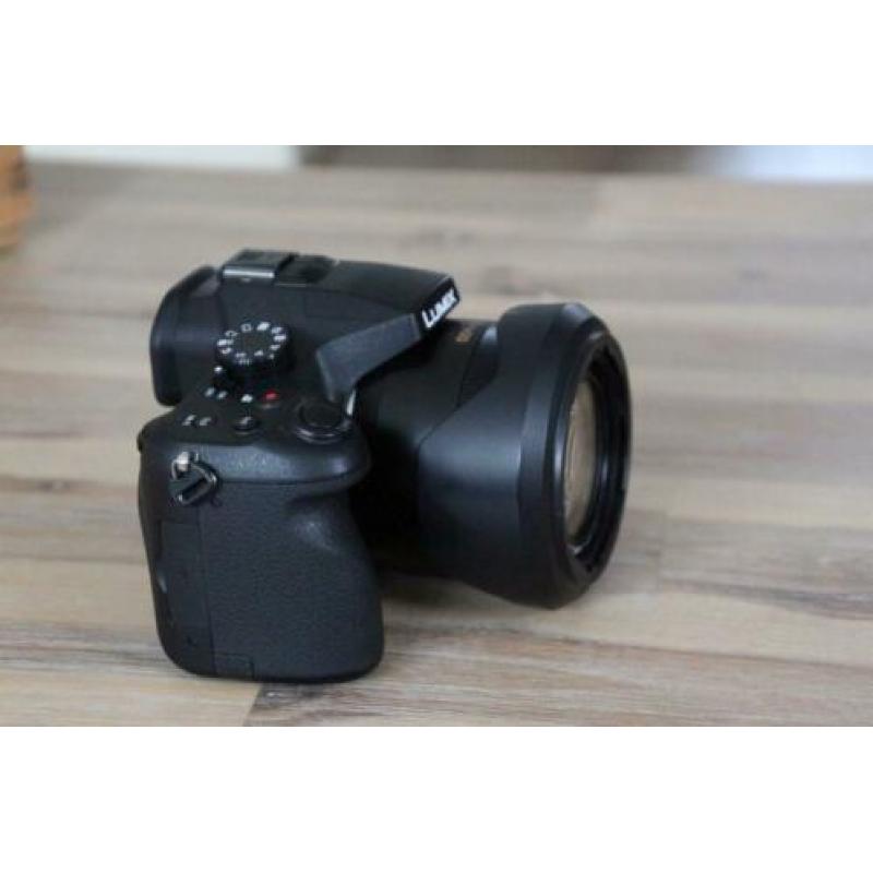 Panasonic Lumix DMC FZ1000