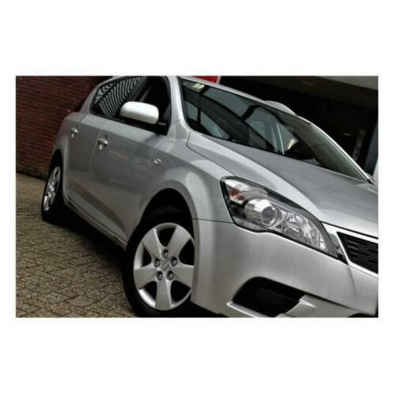Kia Ceed Sporty Wagon 1.4 CVVT X-tra NAP NL Auto