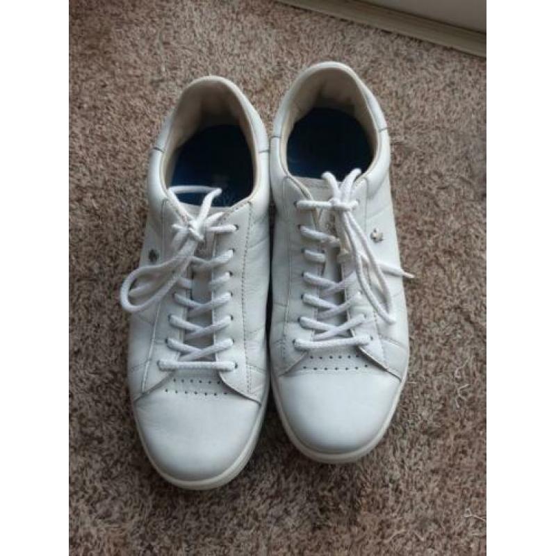 Roby.Zgan witte sneakers.Maat 39