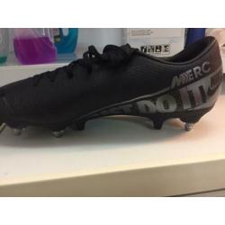 Maat 43 Nike mercurial met SG en anti clog