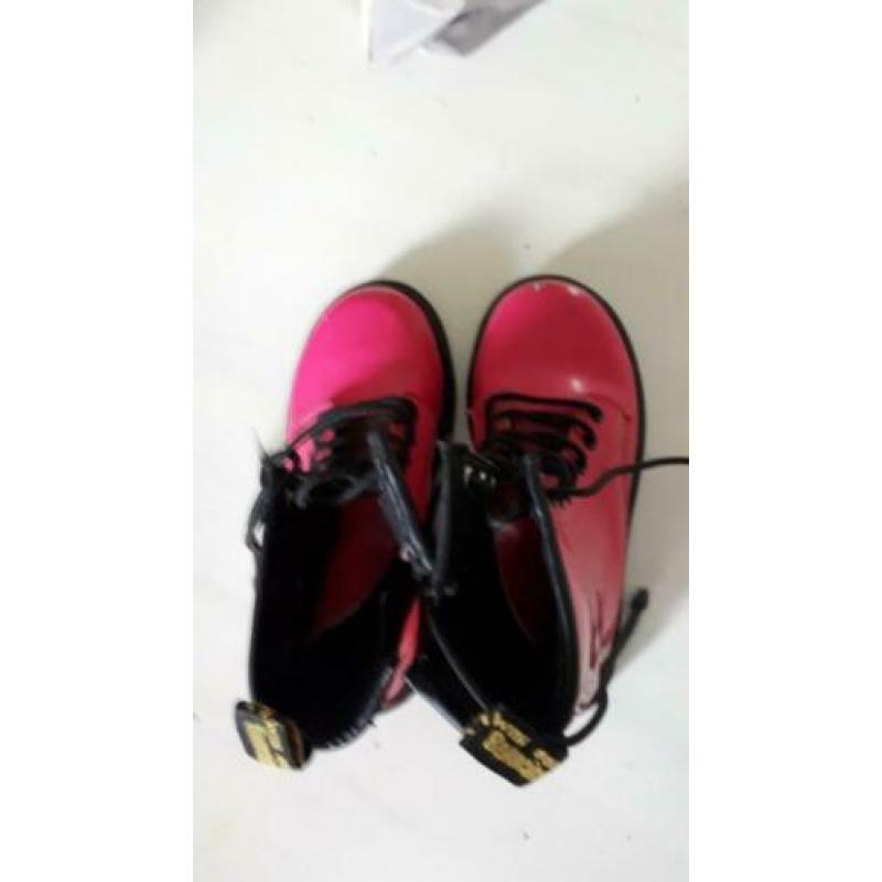 Dr martens maat 28