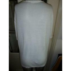 prachtige trui creme mooie hals 42