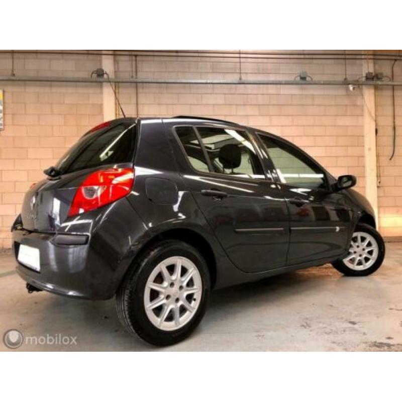 Renault Clio 1.2-16V Business Line|RIJKLAAR|PANODAK|AIRC|NAP