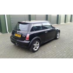 Mini Mini 1.6 16V Cooper S 2003 Zwart 163PK