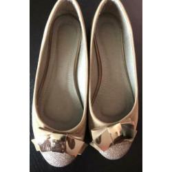 Bailarinas 36 damesschoenen ( Beige ) Bijna gebruikt.