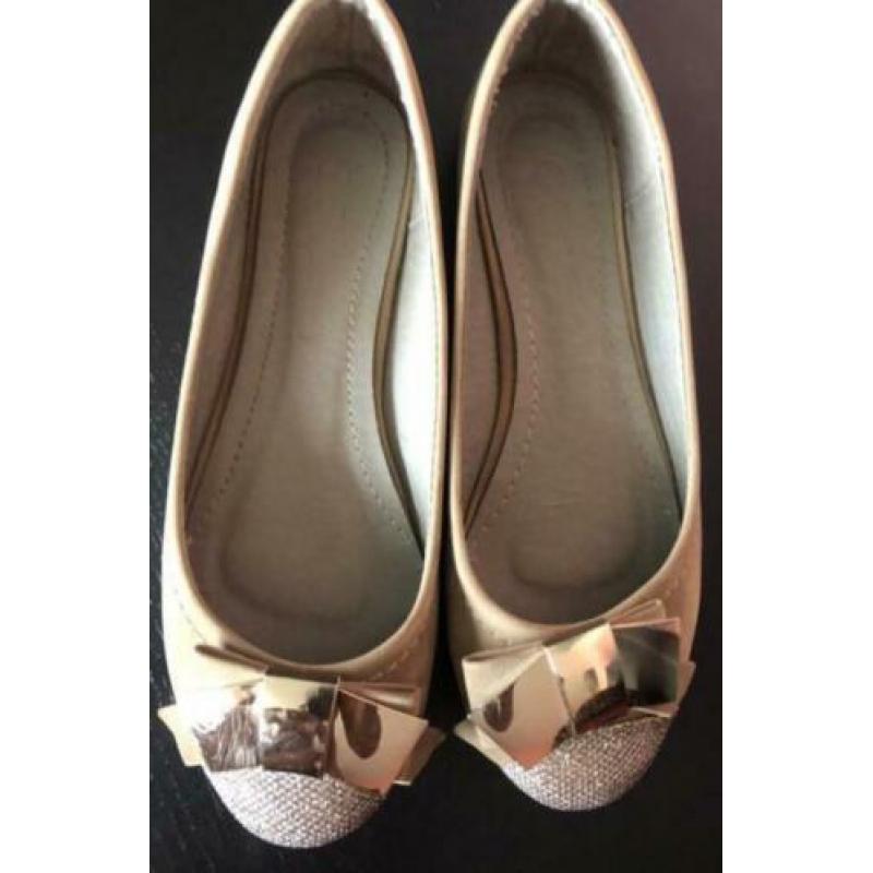 Bailarinas 36 damesschoenen ( Beige ) Bijna gebruikt.