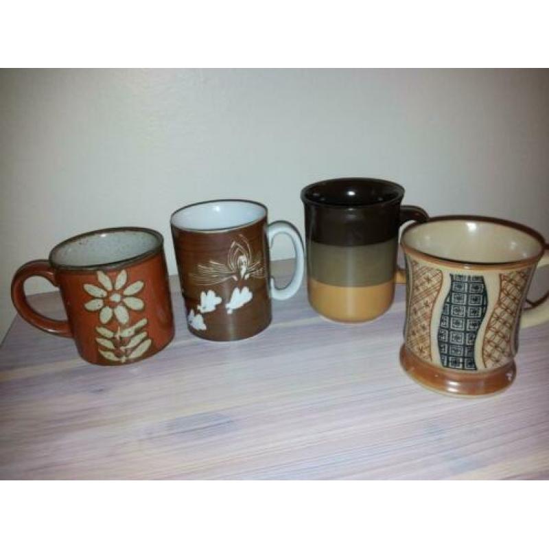 Vintage mokken, blauw, bruin, groen