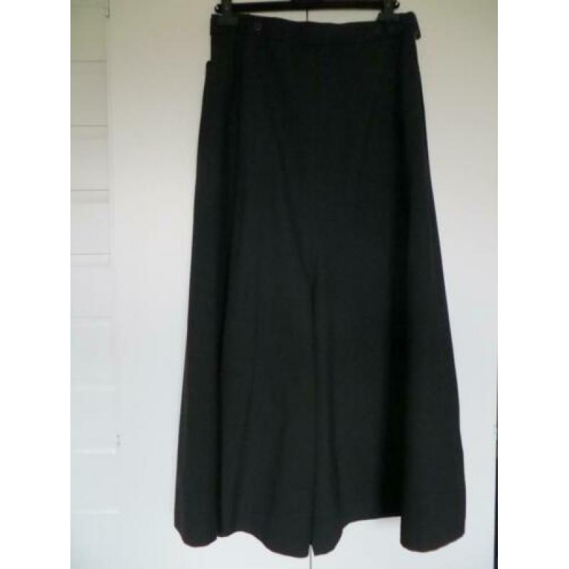Cora kemperman broek/rok maat l