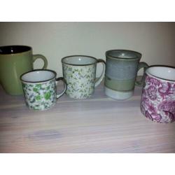 Vintage mokken, blauw, bruin, groen