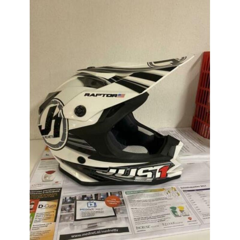 Just 1 moterhelm s/m