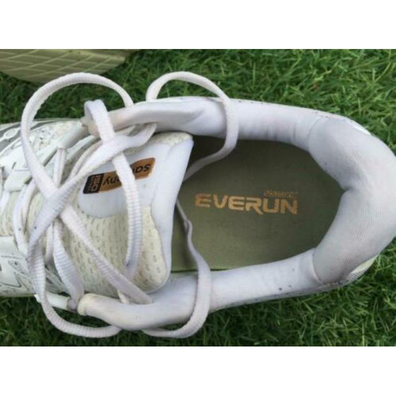 Saucony