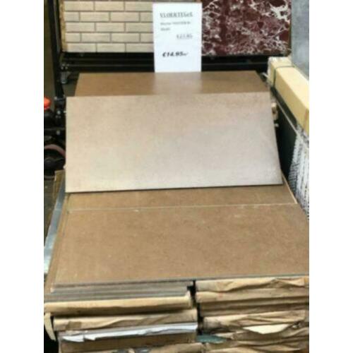 Aanbieding €14,95 vloertegel bruin !!