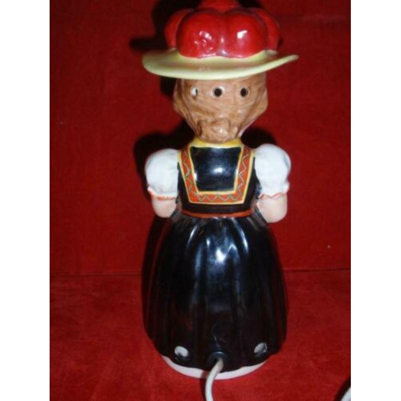 Originele Goebel Hummel nacht lampje meisje in klederdracht