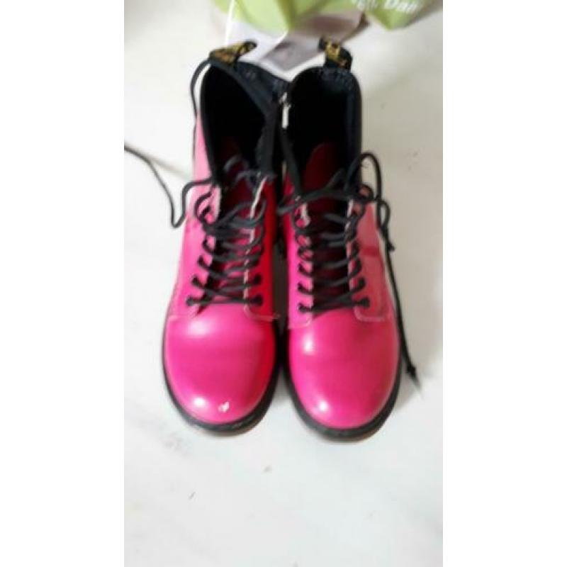 Dr martens maat 28
