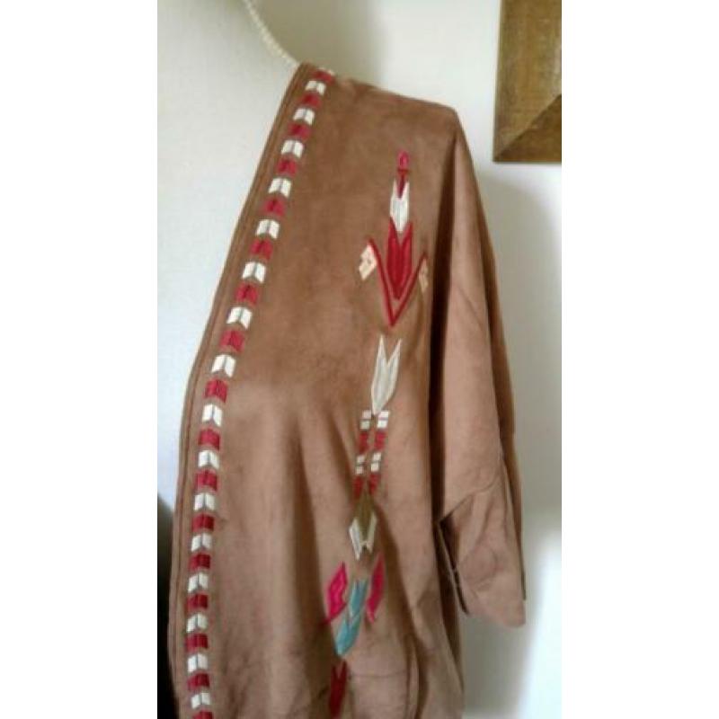 MOOI en TRENDY suedelook Ibizastijl jasje mt. S/M - nieuw