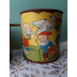 Oud spaarpotje Handbeschilderd. 6 cm Blikje kabouters. Blik