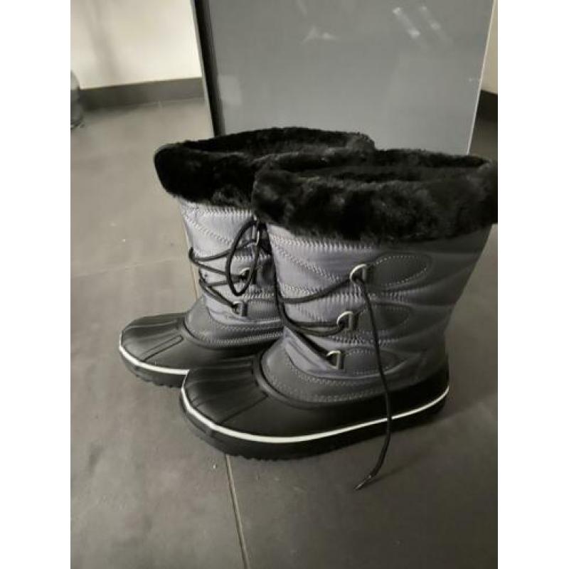 Dames snowboots nieuw met kaartje eraan! Maat 38