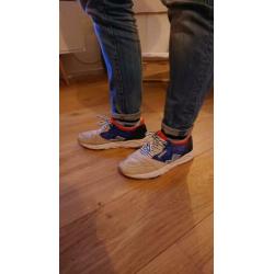Karhu Aria Daphne mt 42 (valt als 40,5)