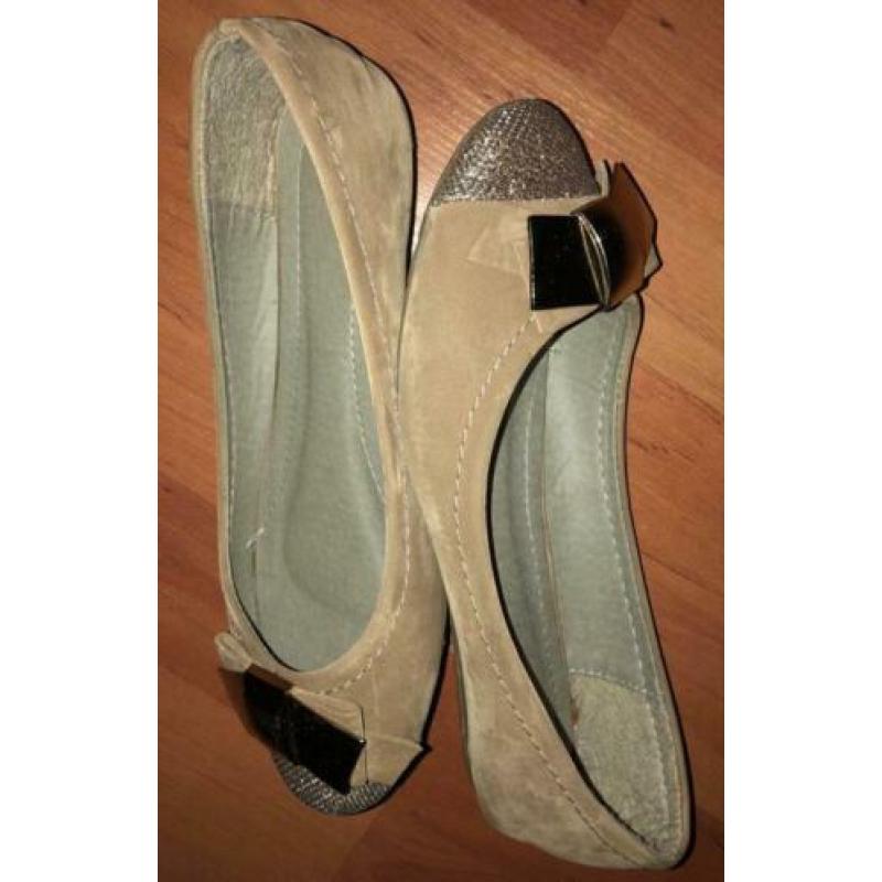 Bailarinas 36 damesschoenen ( Beige ) Bijna gebruikt.