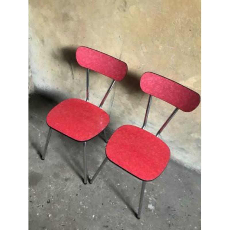 2 retro rode stoelen