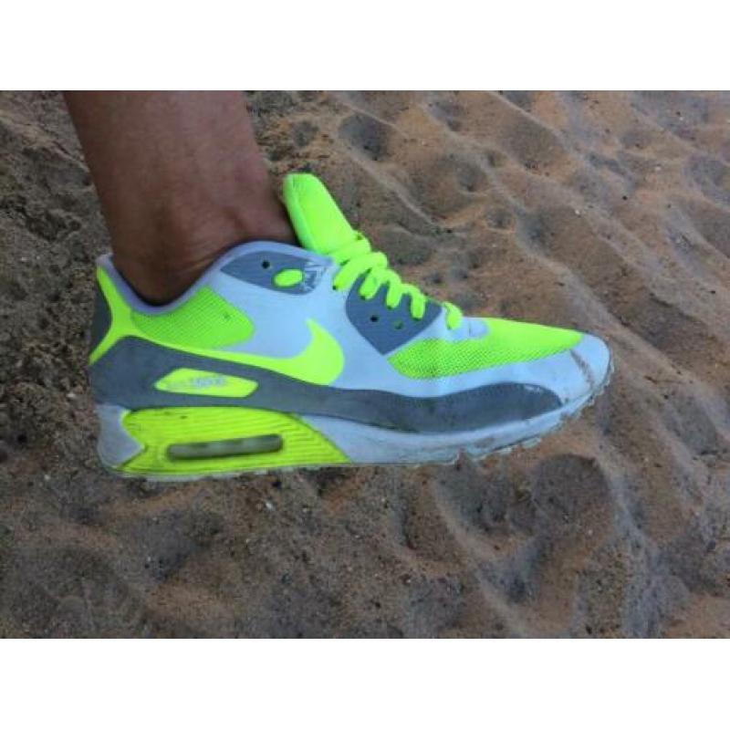 Nike Air Max “90” lichtgevend geel