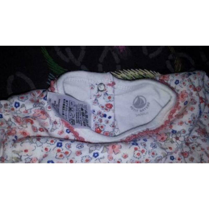 Heel leuk kruippakje van Petit Bateau maat 62