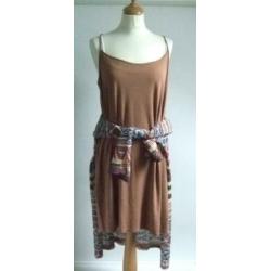 Leuke "gehaakte" jurk van Caroline Biss met print mt 44 / 46