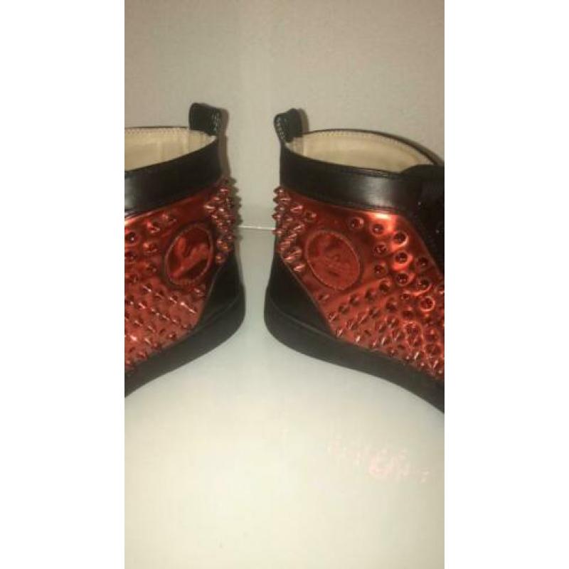 Louboutin maat 42 rood/zwart
