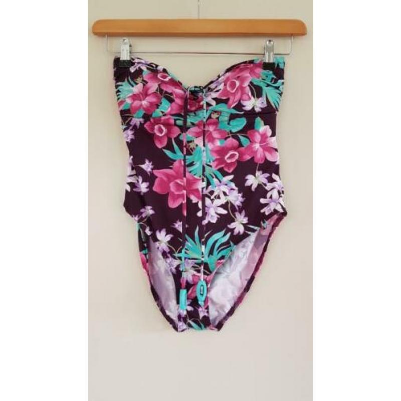 15. Nieuw badpak Orchid Berry van Cyell