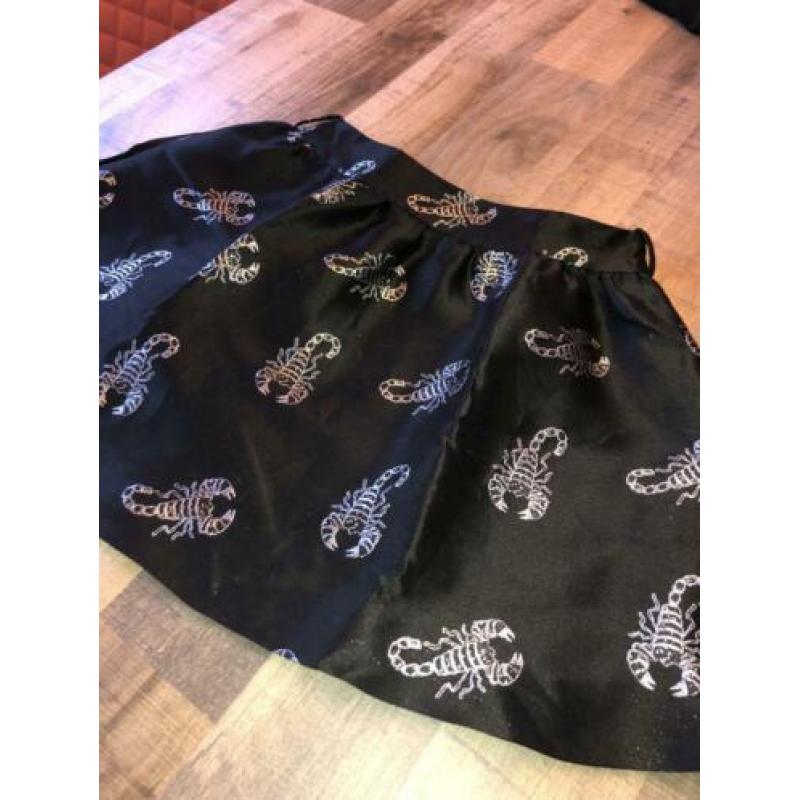 Nikkie skorpion skirt rok maat 36 S zwart zilver ballon