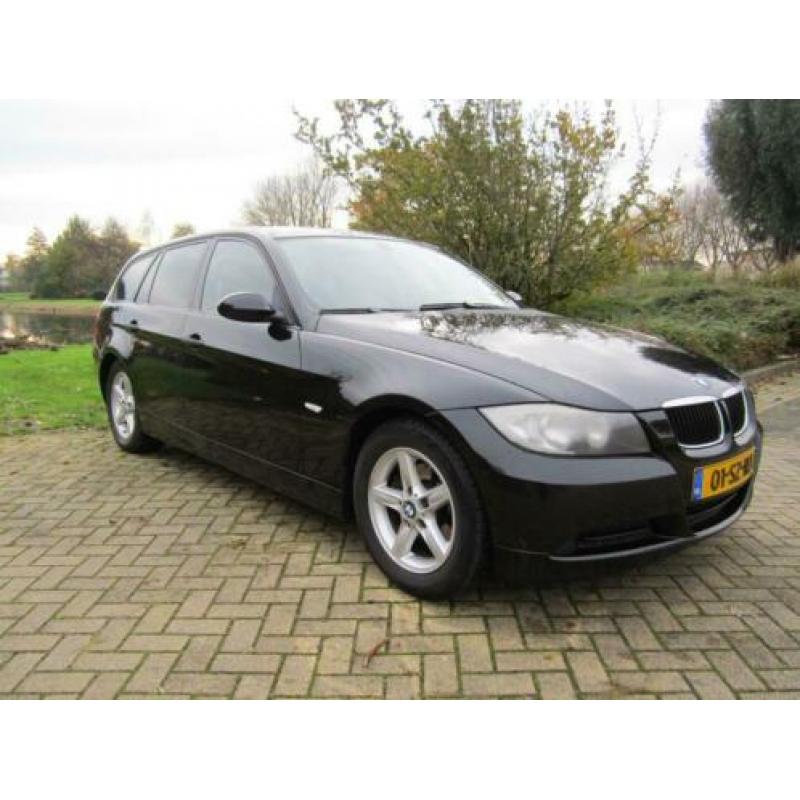 Bmw 3-serie Touring 318i /Automaat/Airco/NAP/APK