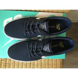 Nike Zoom Stefan Janoski 44 canvas sb patta supreme