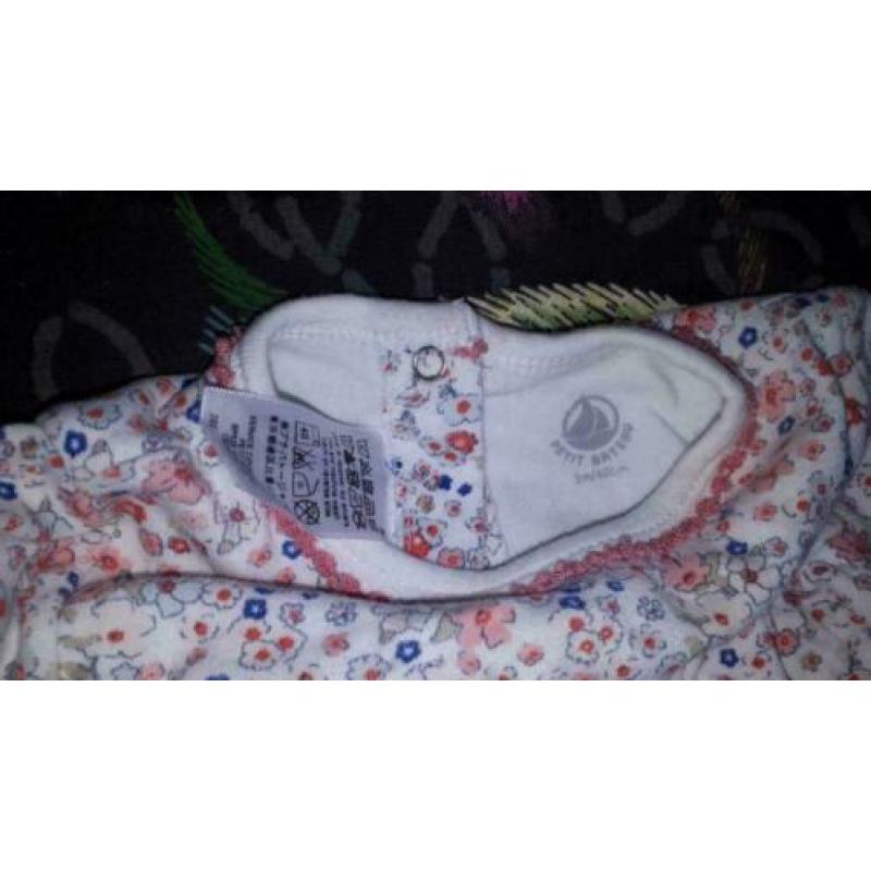 Heel leuk kruippakje van Petit Bateau maat 62