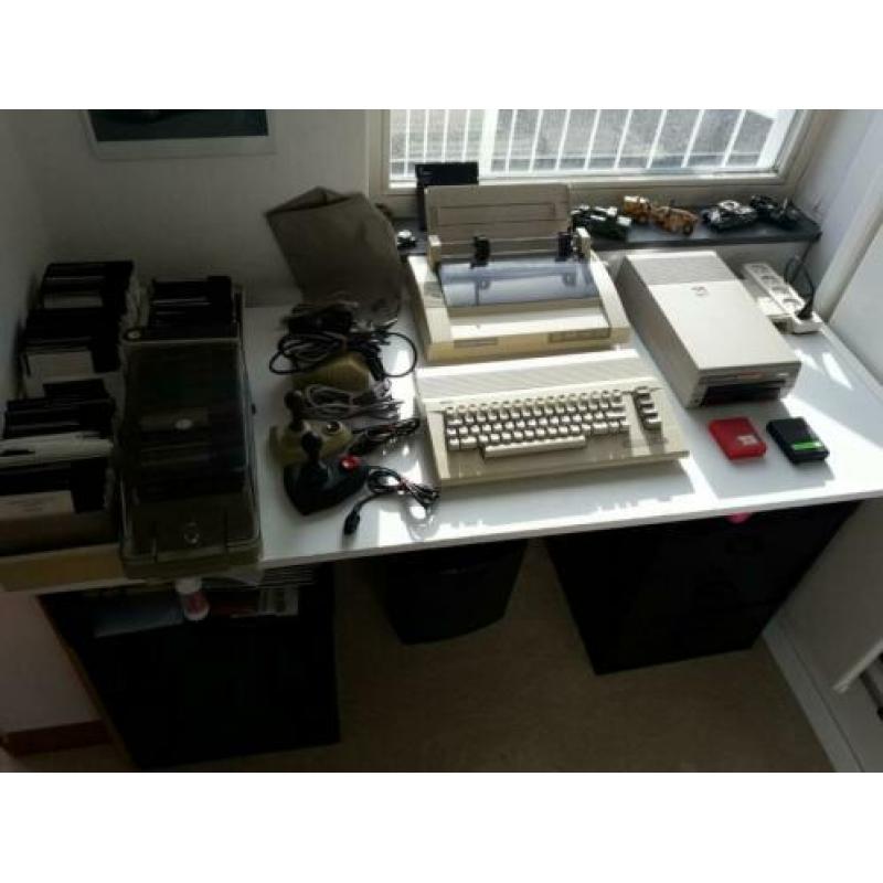 Commodore 64 met toebehoren