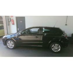 Opel Astra GTC 1.6 / 90.000 KM CLIMATE & CRUISE /PDC