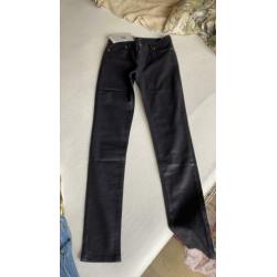 NIEUW: Betty coated skinny van NIKKIE mt 29, navy