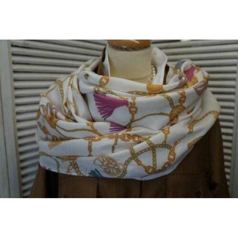 *NIEUW* Zijden/Cashmere pashmina met motief