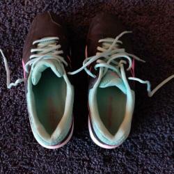 Hockey schoenen maat 39 in perfecte staat, amper gedragen!