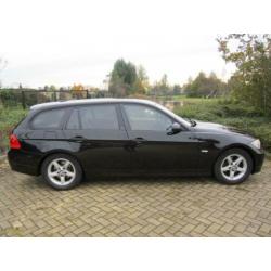 Bmw 3-serie Touring 318i /Automaat/Airco/NAP/APK