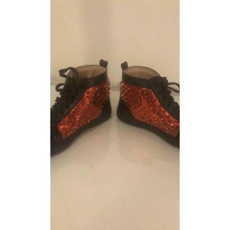 Louboutin maat 42 rood/zwart