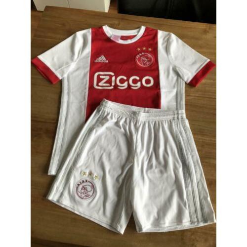 Zgan Ajax tenue maat 152/164 origineel