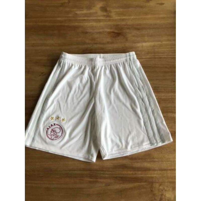 Zgan Ajax tenue maat 152/164 origineel